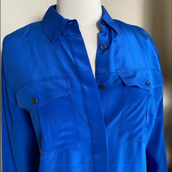 Banana Republic SILK button down shirt - Picture 2 of 7